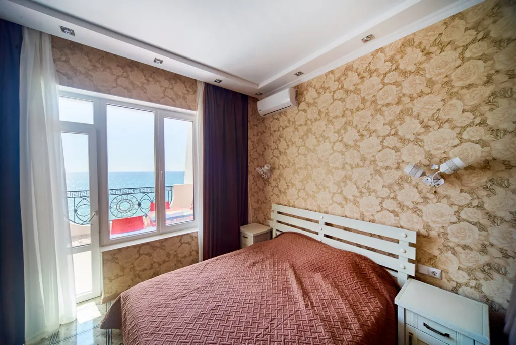 Апартаменты с видом на море в комплексе Наш Парус