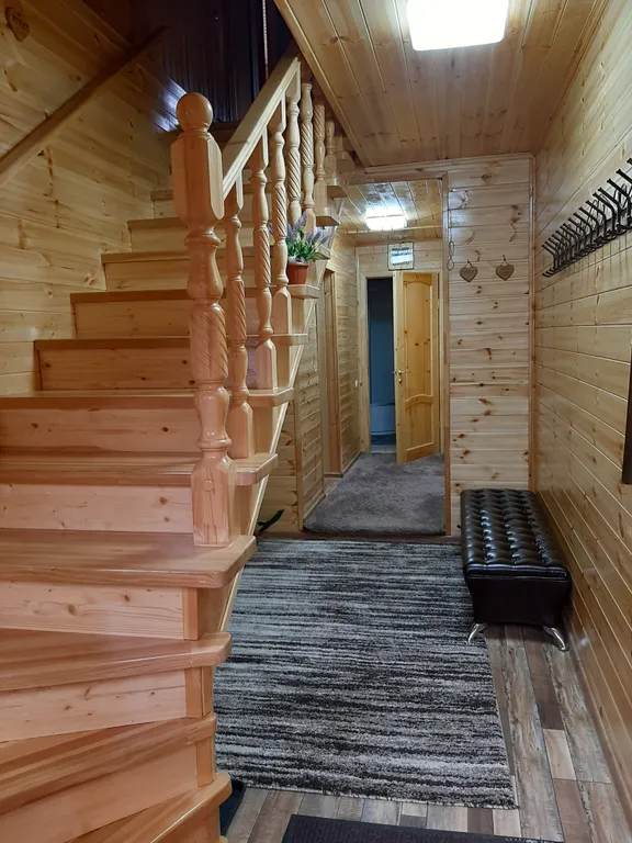 8-комнатный Дом