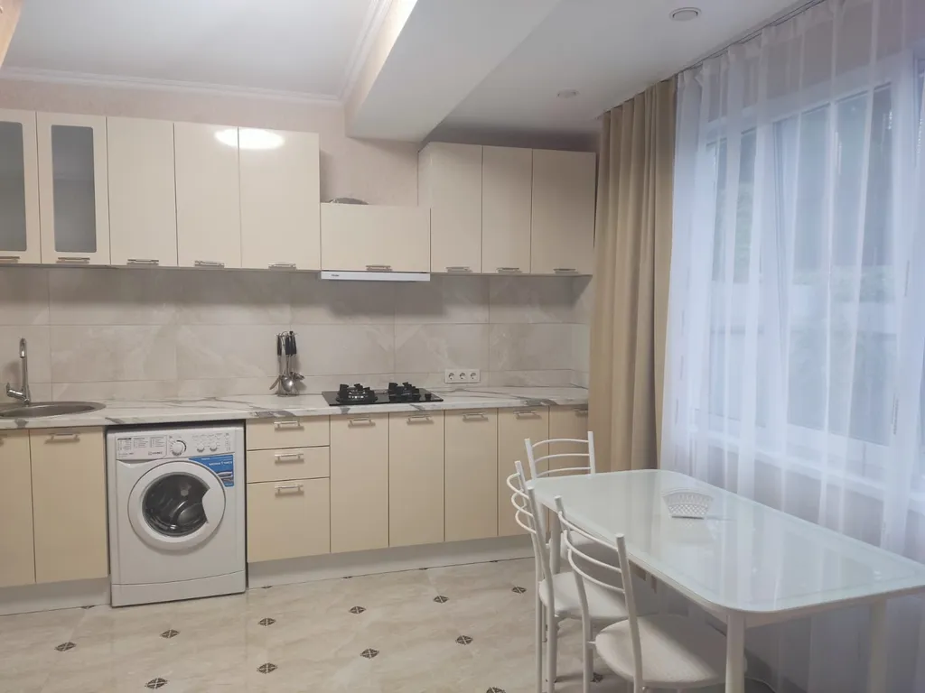 Двухэтажный дом под ключ с двором