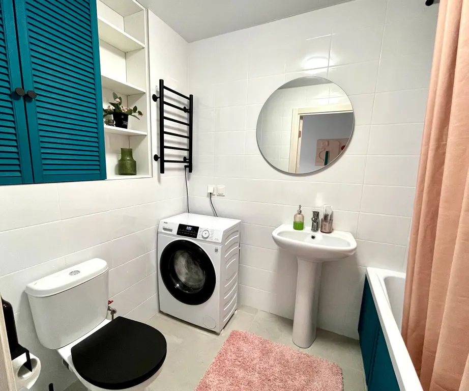 Трехкомнатная квартира с двумя спальнями, рядом с вокзалом