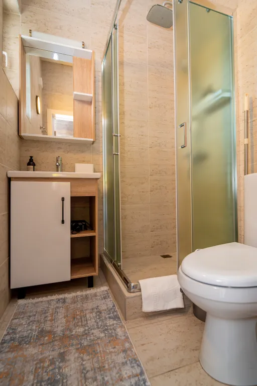 Квартира 2-комнатная Квартира — Кучугуры