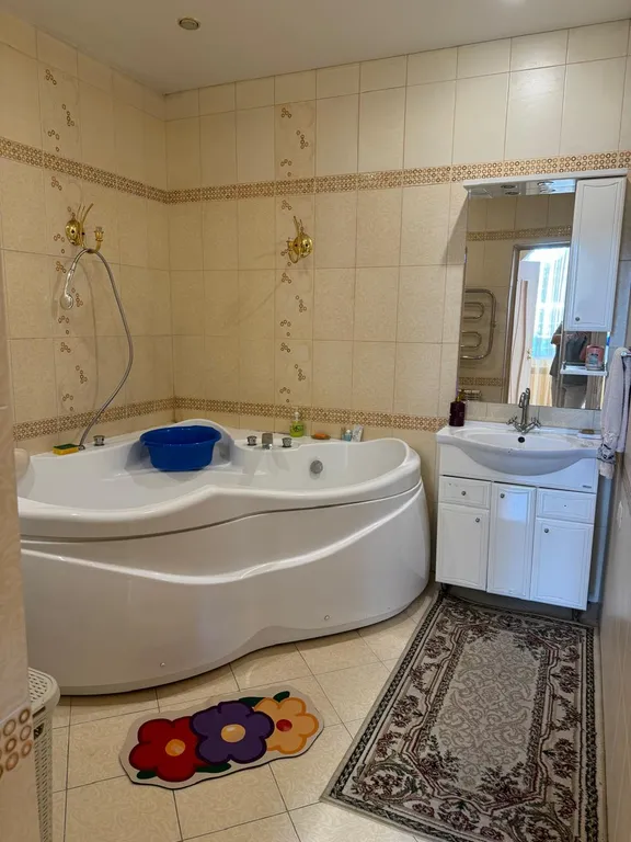 Элитный просторный красивый дом в центре города