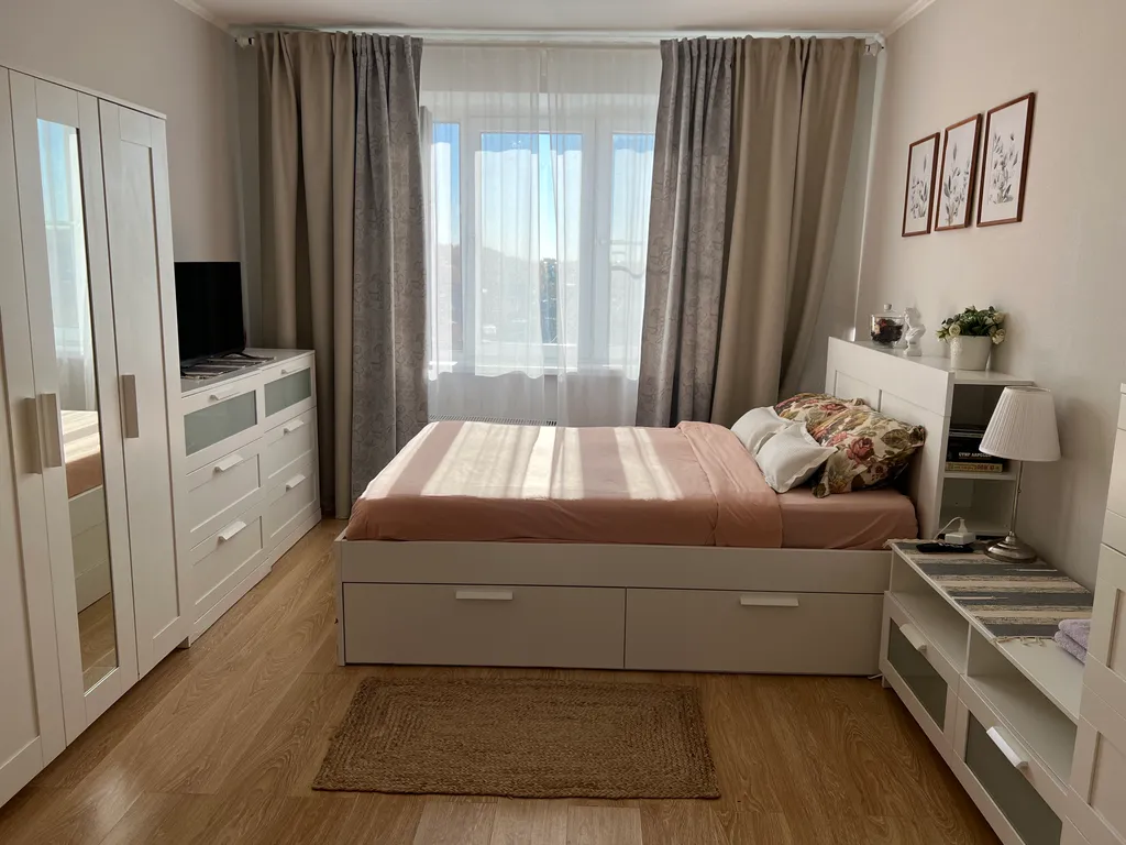 Квартира Уютная квартира в благоустроенном районе с видом на церковь — Лобня