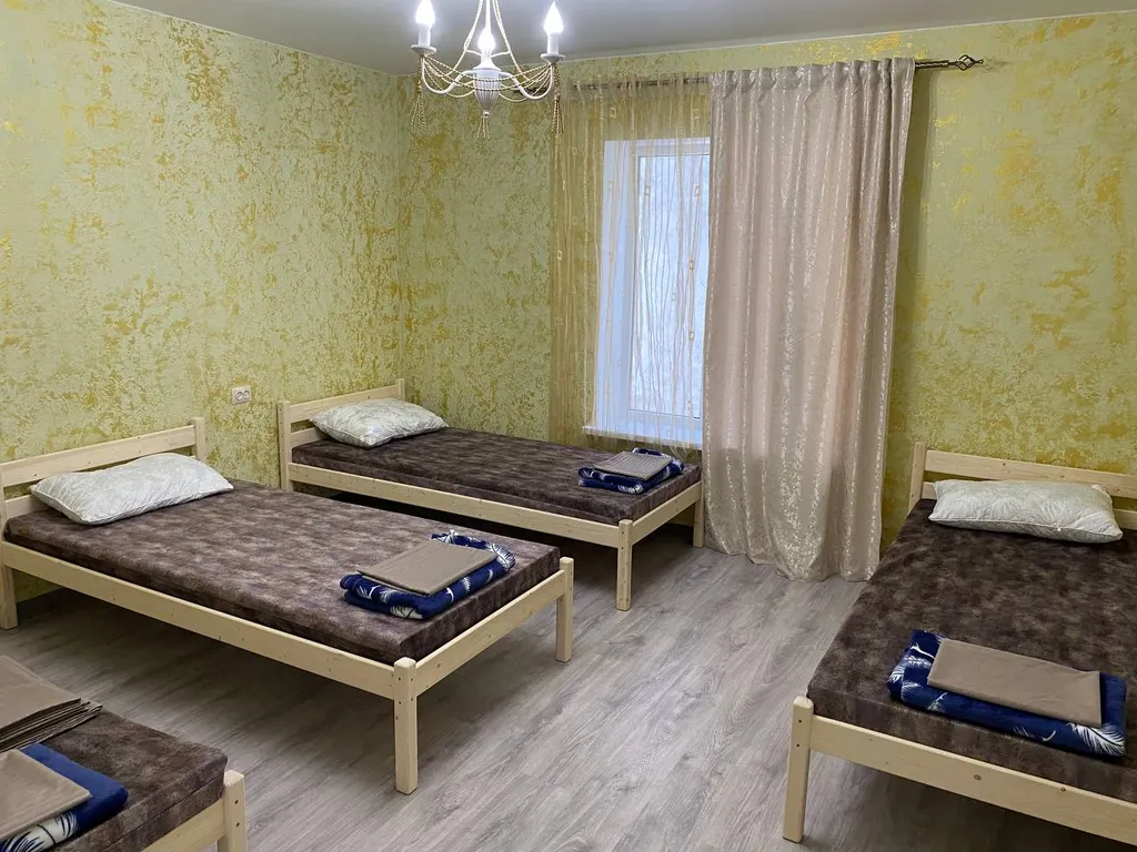 Коттедж 2х этажный с бассейном на 14 человек