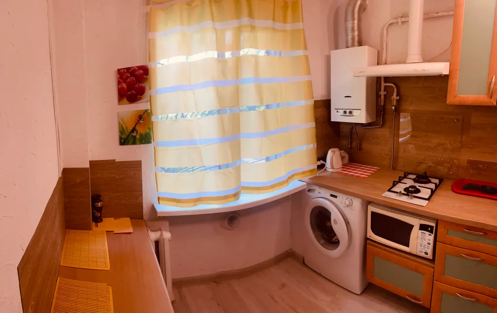 Квартира с виноградными гроздьями в центре — аренда посуточно в Калининград