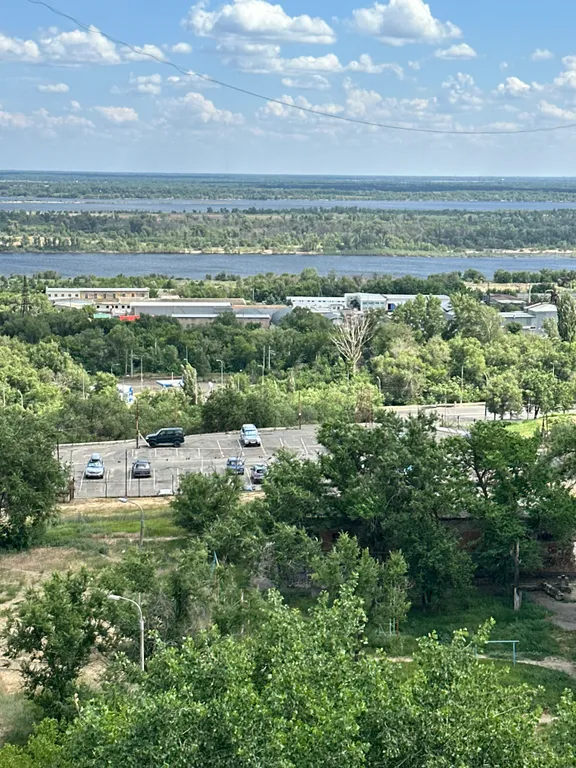 Квартира Квартира в Тракторозаводском районе с видом на Волгу — Волгоград