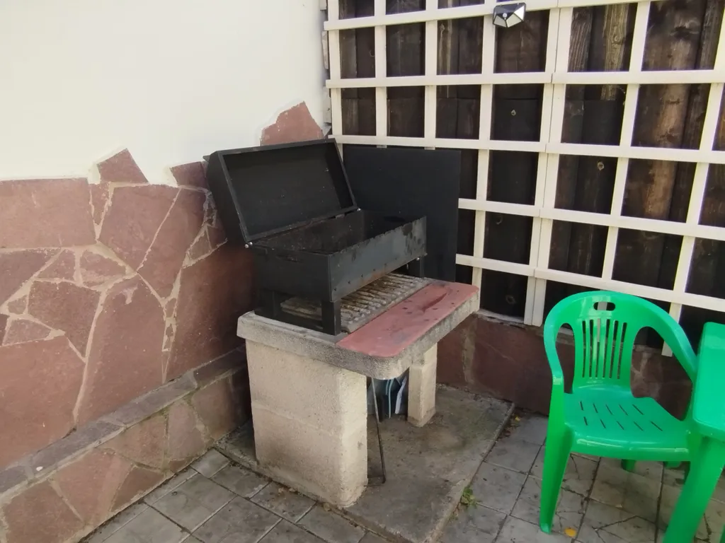 Бунгало на краю леса