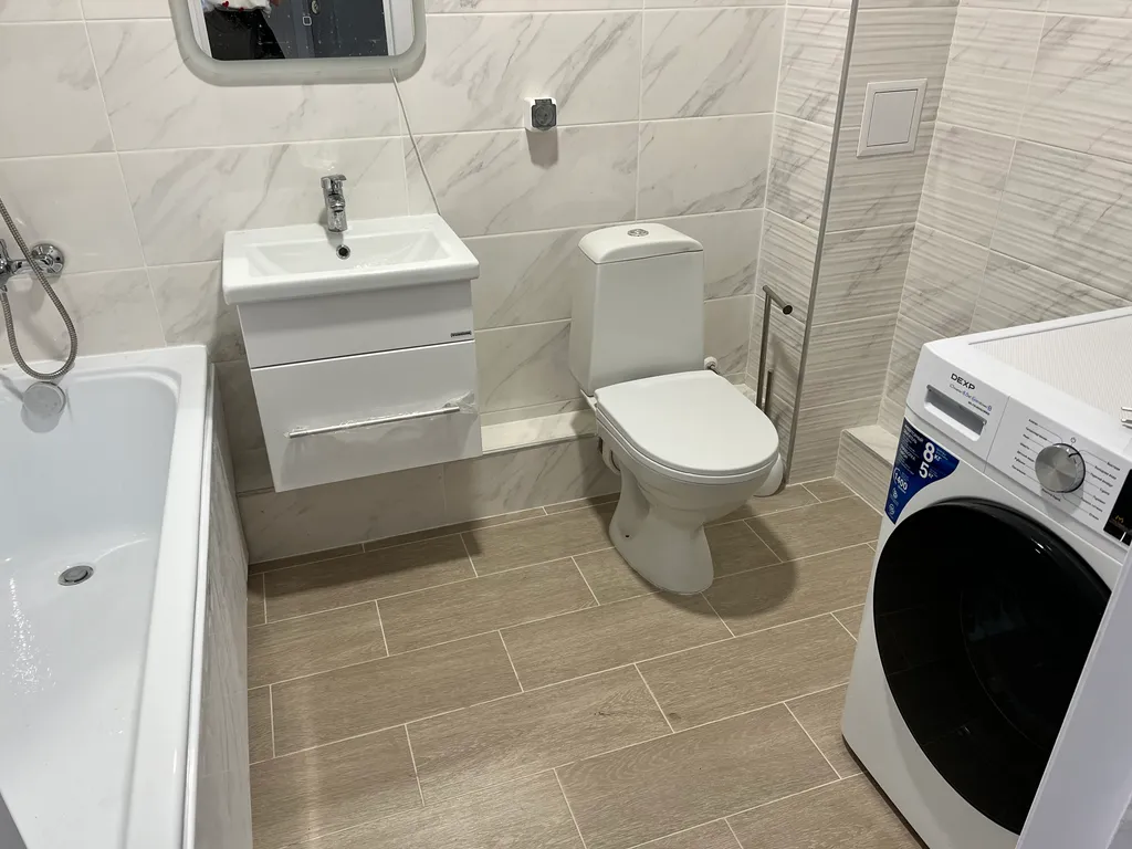 Евродвухкомнатная с видом на горы и бассейн