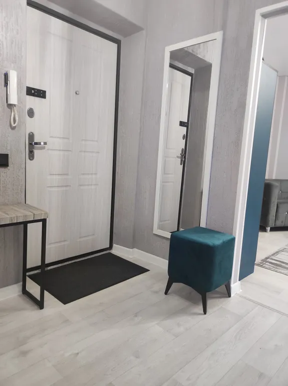 Модные люди-пространство комфорта и стиля