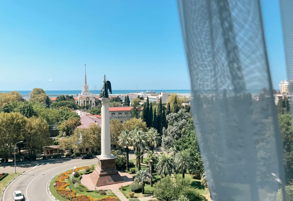 Элитная квартира в самом центре Сочи с шикарным видом