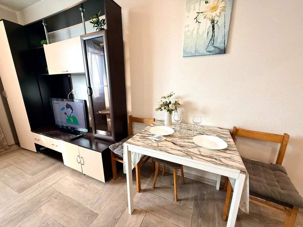 Евро студия недалеко от аэропорта