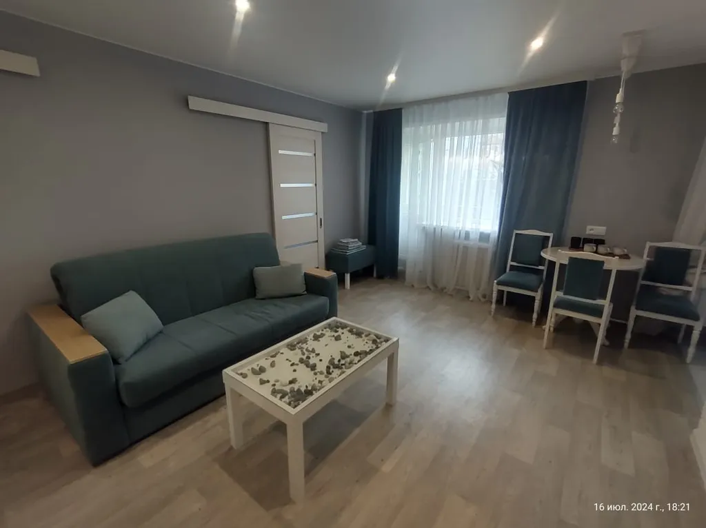 2-комнатная Квартира — аренда посуточно в Псков