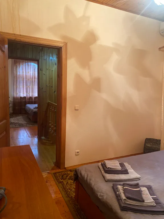 Дом на берегу реки