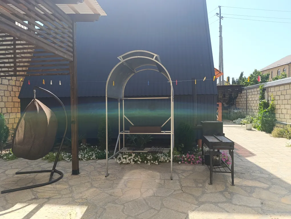 Домик на побережье Каспия