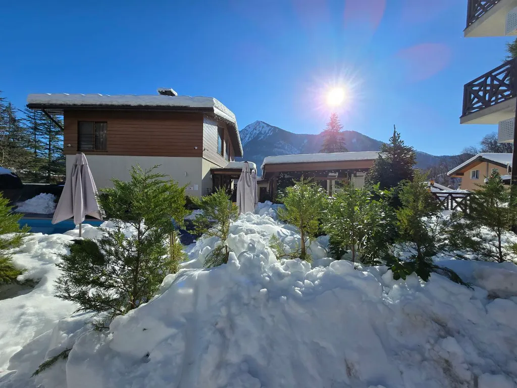 Трёхместный номер с балконом в панорама ачишхо
