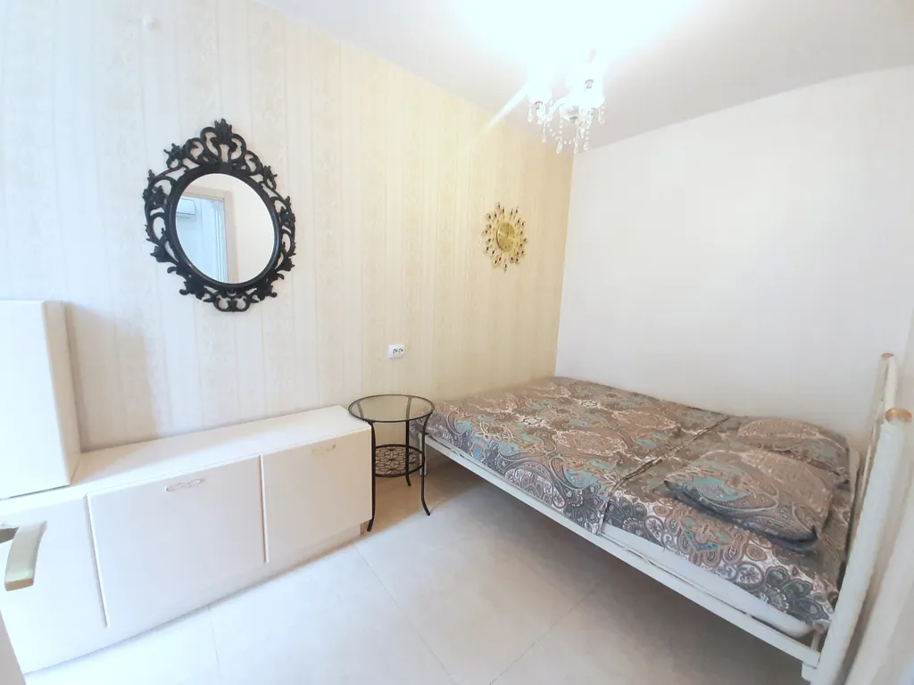 Апартаменты с 1 спальней в центре в 500м от моря