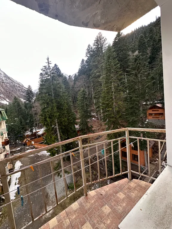 Уютная квартира в поселке Домбай