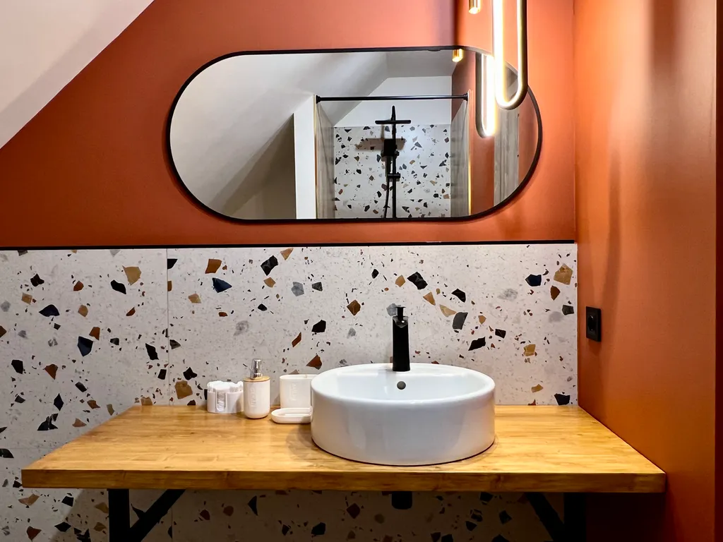 Квартира Дизайнерская двухкомнатная квартира с бассейном в центе Анапы — Анапа