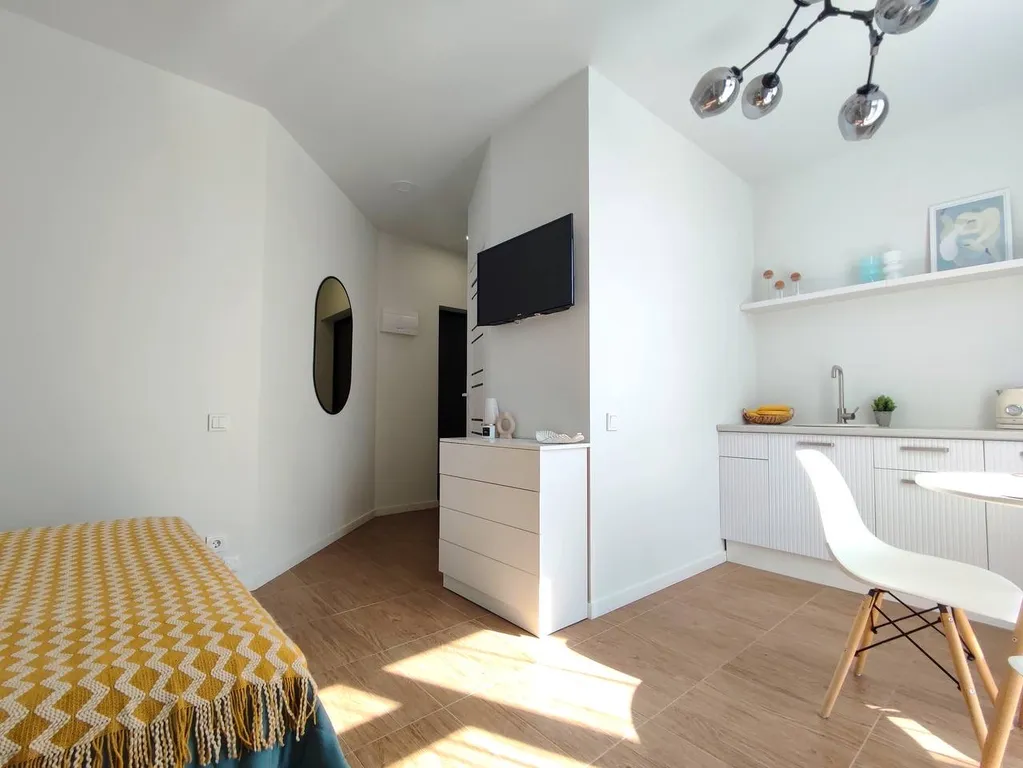 ГП 2/64 Дизайнерская квартира и бассейн на территории комплекса