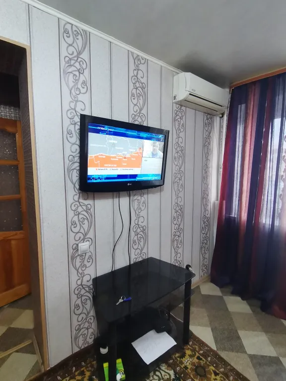 Квартира эконом класса в хорошем районе, с видом на театр