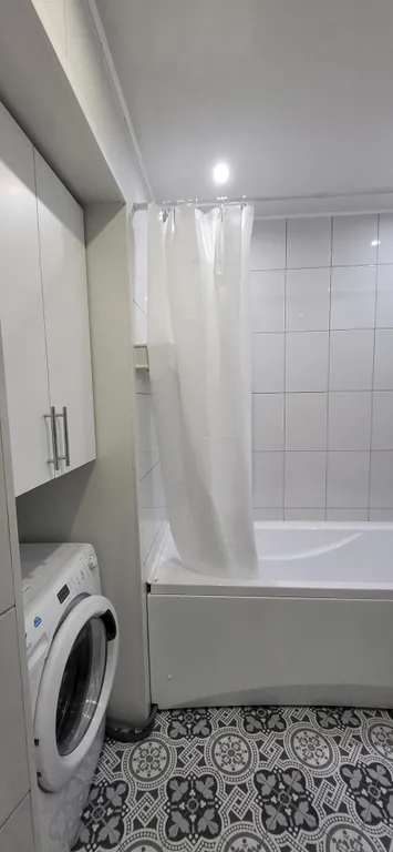 Квартира 1-комнатная Квартира — Тихвин