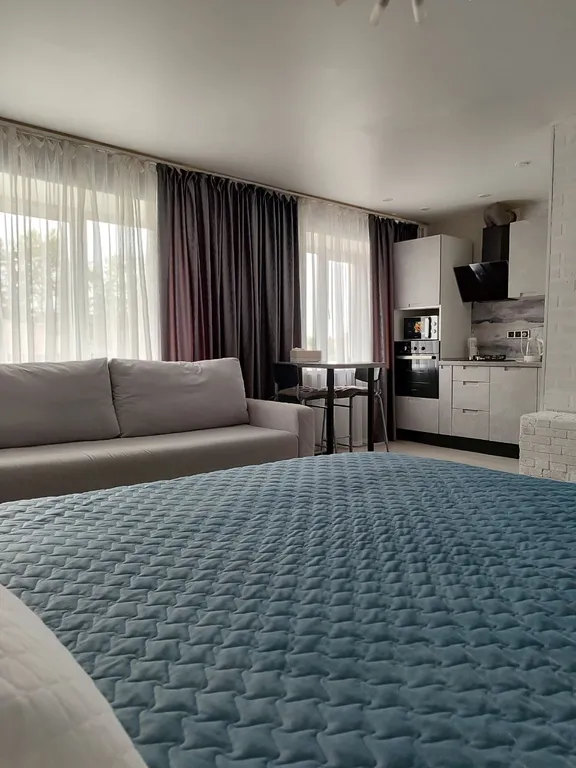 Квартира Квартира Светлая, уютная, современная студия — Красноярск