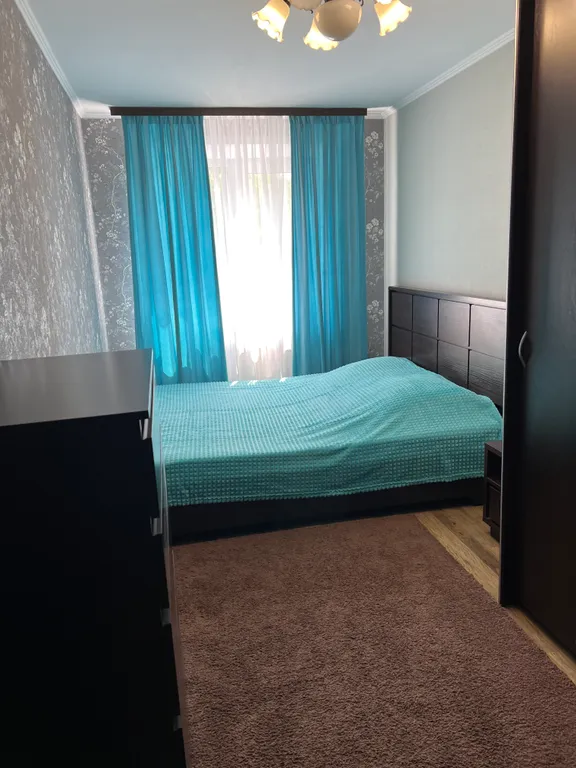 Трёхкомнатная квартира в центре города — аренда посуточно в Новокузнецк