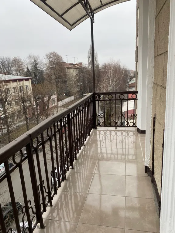 Большая квартира в центре, после ремонта