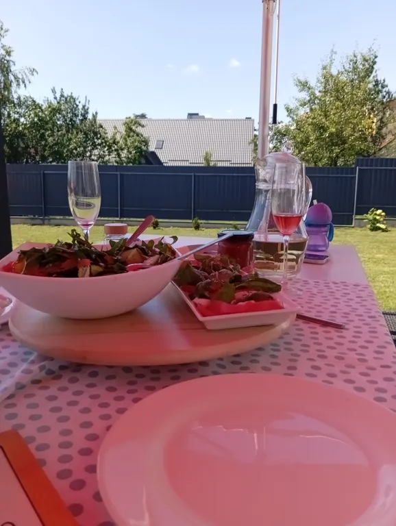 Современный просторный дом в стиле минимализма