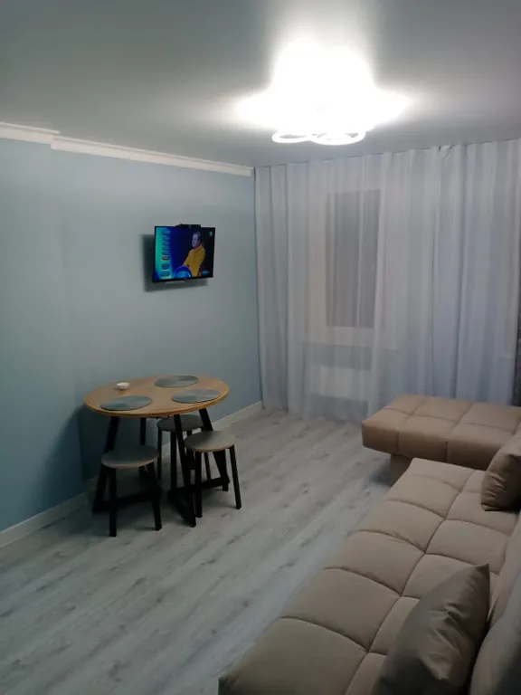 Апартаменты близко к Кремлю, ДС Кристалл, Драматическому театру