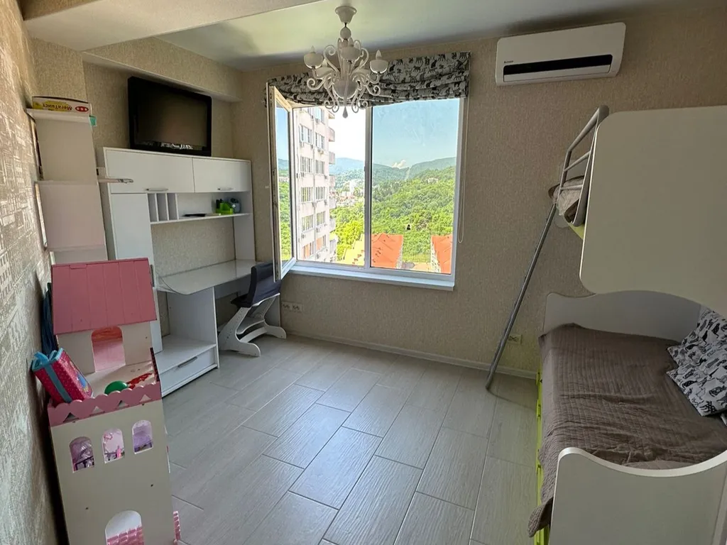 Двухкомнатная квартира с видом на море