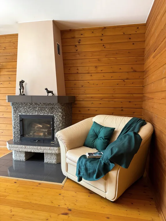 Уютный коттедж с садом