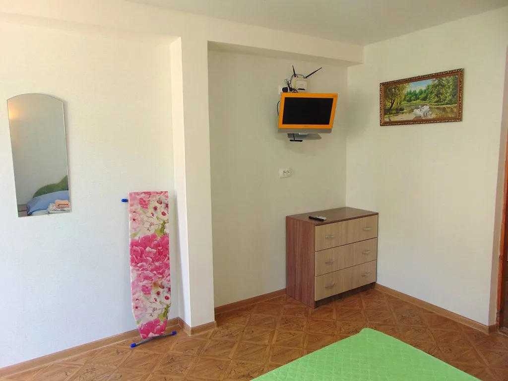 Апартамент Мята – уютное жилье в виноградном украшении на 2 этаже