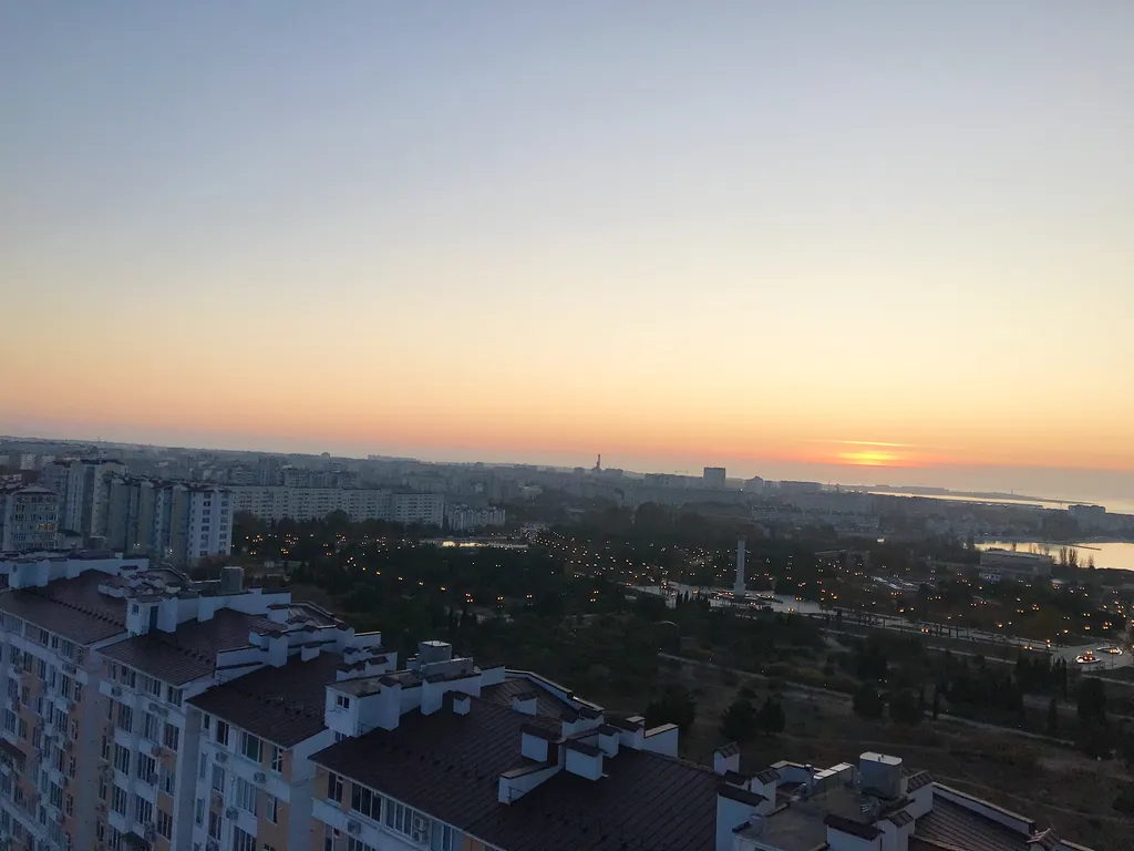 Моднейшая квартира в парковой зоне с видом на море