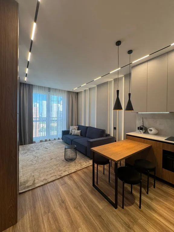 Респектабельный люкс с дизайнерским ремонтом и видом на Москва-сити