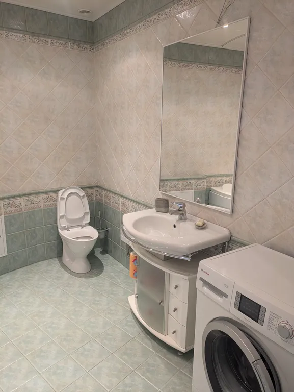 Квартира Просторная студия с видом на оперный театр — Екатеринбург