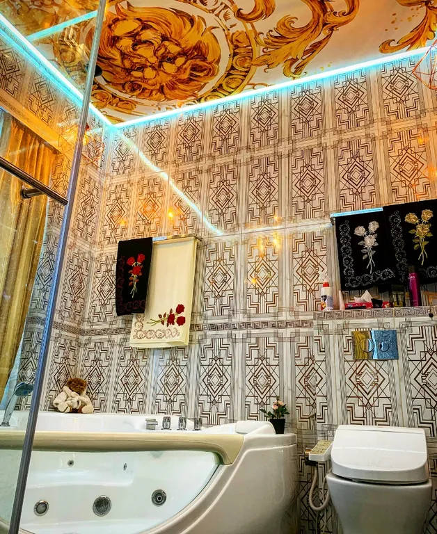 Элитная видовая люкс квартира с террасой дизайна R Cavalli