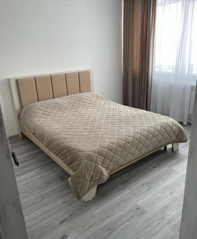 Коттедж с теплым бассейном и баней в 15 минутах от города