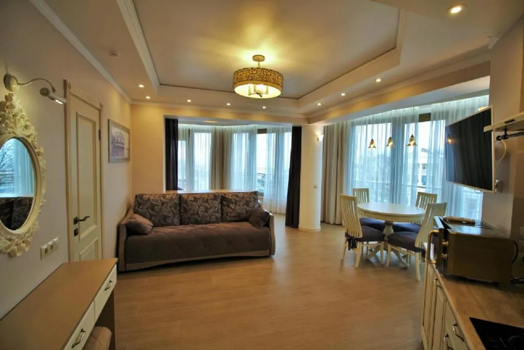 Апартаменты с 2-мя спальнями с видом на яхты