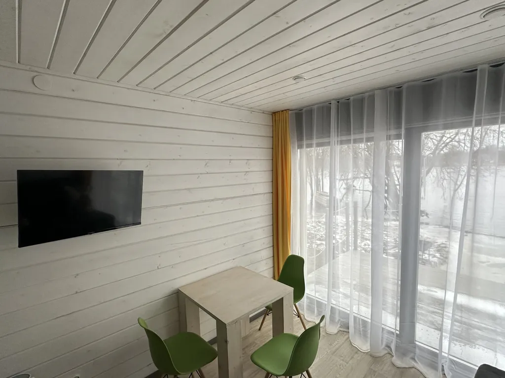 Коттедж Дом на берегу реки — Сясьстрой