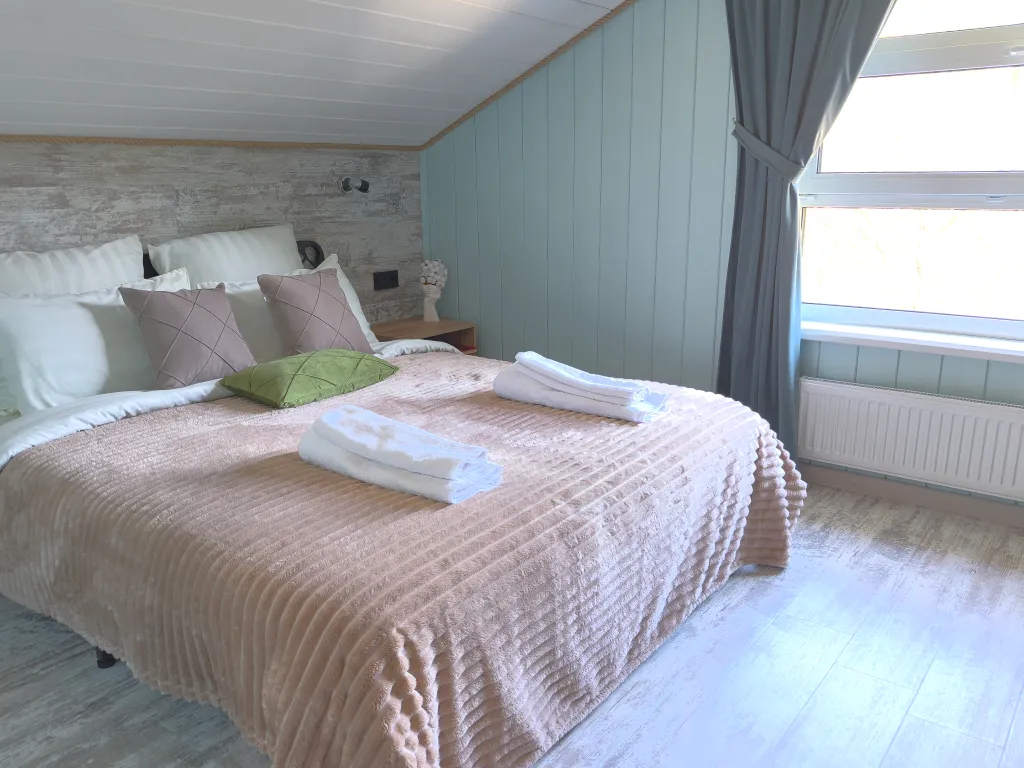 Дом с кедровой баней и термо-бассейном