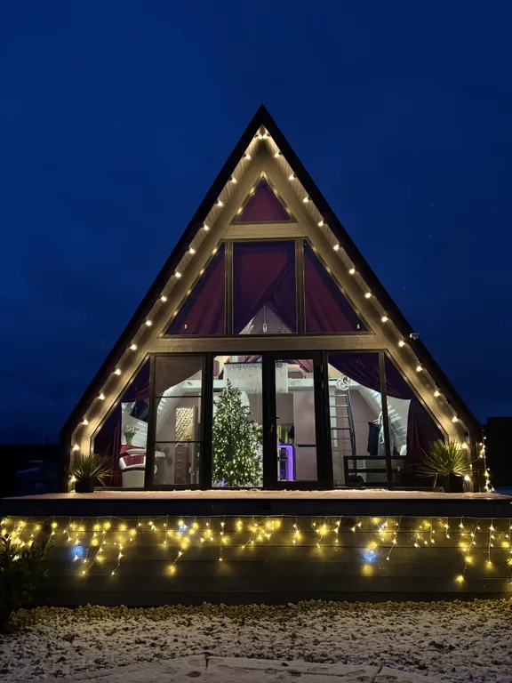 Коттедж Уютный A-frame «Облака» с видом на горы — Гостагаевская