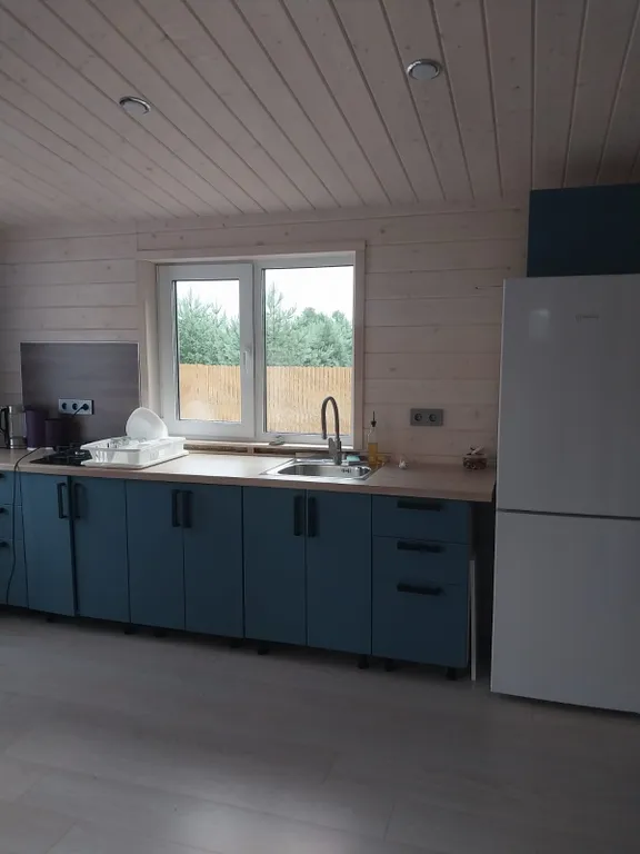 Современный дом с удобствами 1 линия озеро Селигер