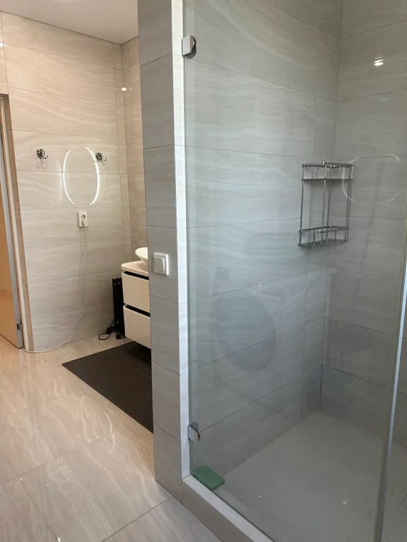 Квартира с дизайнерским ремонтом в доме бизнес-класса