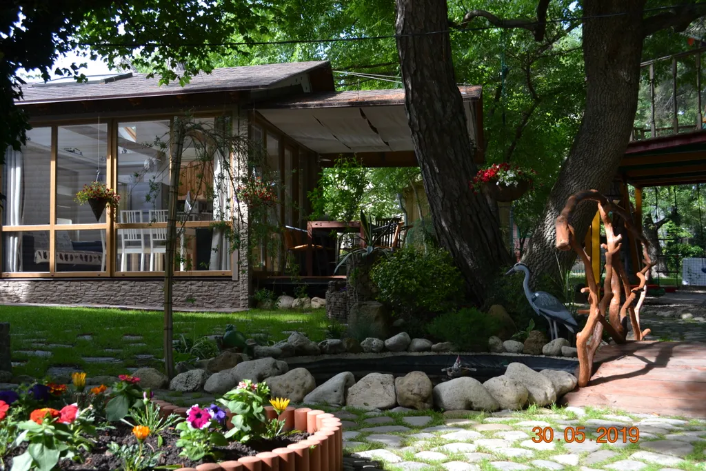 Коттедж Коттедж Бунгало под ключ Райский уголок — Геленджик