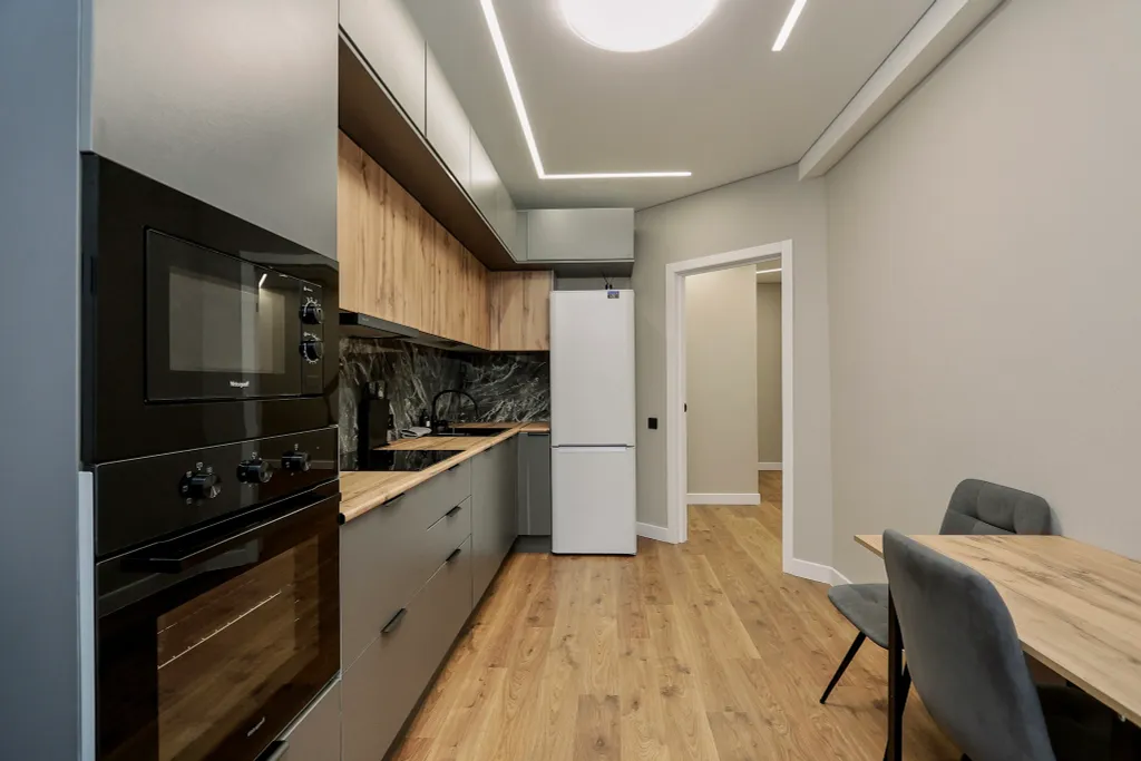 Большaя квaртира с балкoнoм и краcивым видoм нa гopод