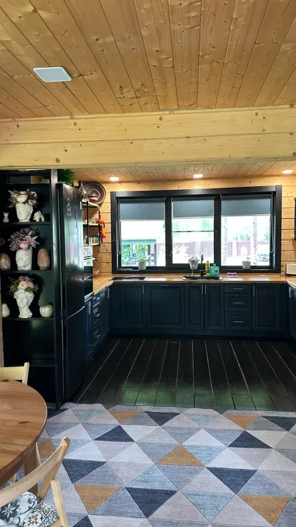 Просторный коттедж в окружении леса – идеальное место для отдыха