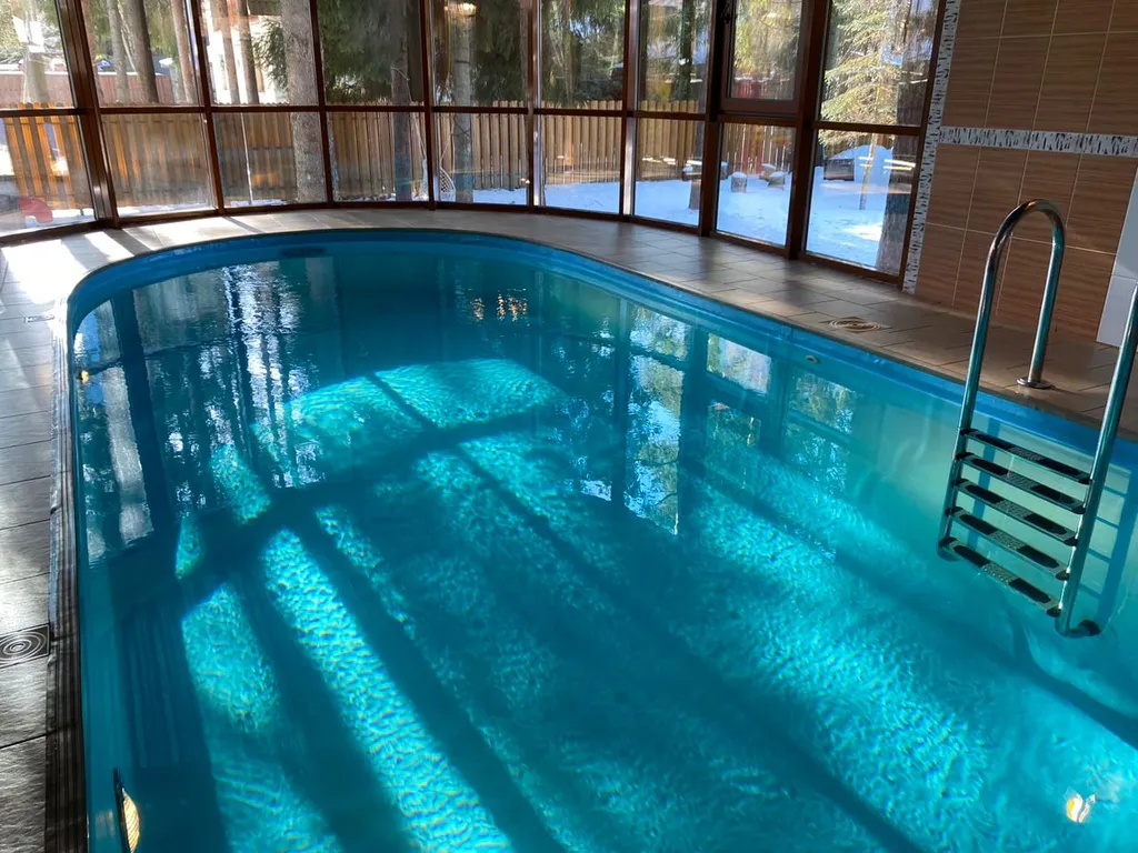 Коттедж с теплым бассейном и баней на дровах — аренда посуточно в Всеволожск