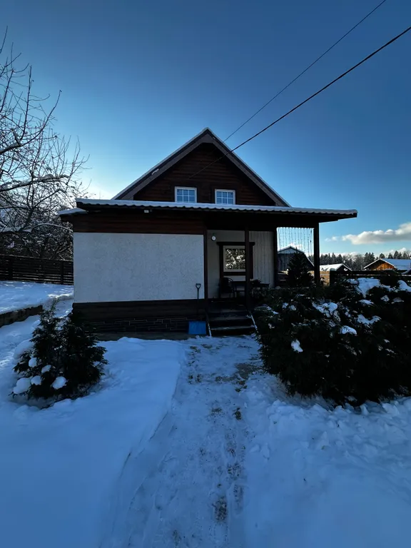 Домик близ Сорочан с баней-бочкой