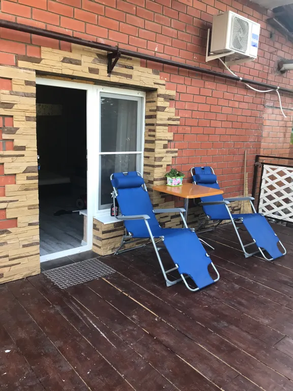 Студия с верандой возле речки Псезуапсе